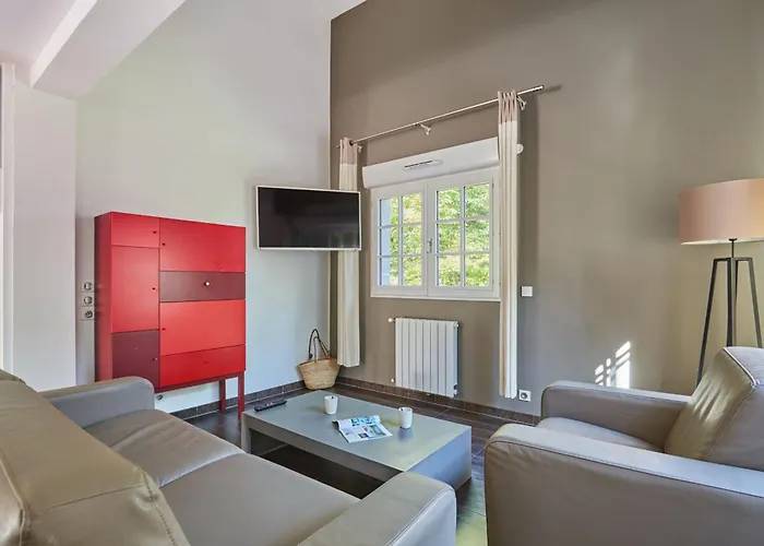 Odalys Le Domaine De Lana 아파트호텔 3*