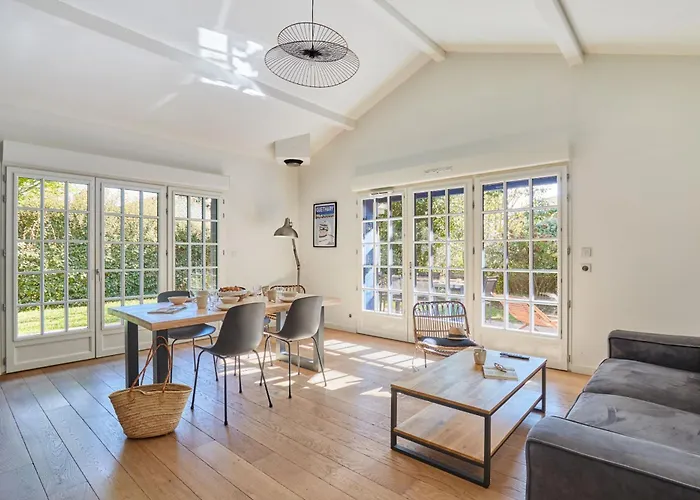 Odalys Le Domaine De Lana 아파트호텔